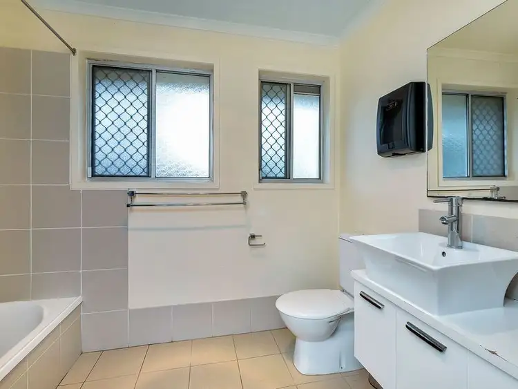 Fourth view of Homely house listing, 3 Weinholt Crescent, Gailes QLD 4300