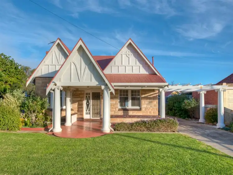 17 Glengarry Street, Woodville South SA 5011