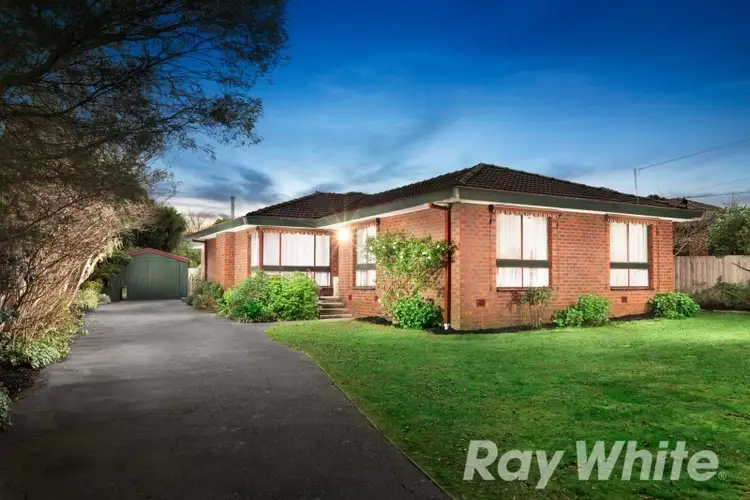 33 Dunbarton Drive, Wantirna VIC 3152
