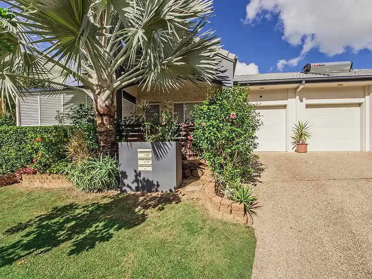 2/12 Vinson Drive, Varsity Lakes QLD 4227