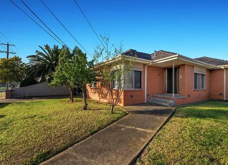 1and2/52 Theodore Street, St Albans VIC 3021