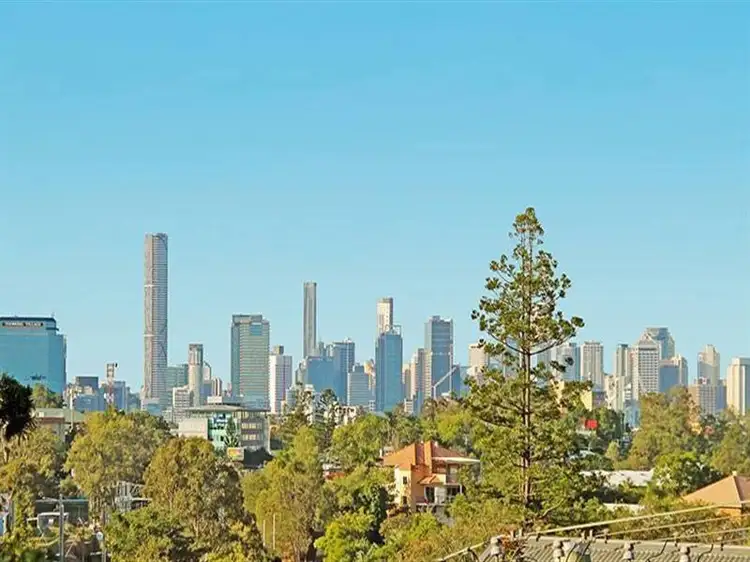 23 Queens Road, Taringa QLD 4068