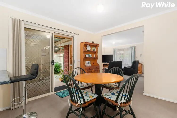 Fifth view of Homely house listing, 4 Brooke Court, Pakenham VIC 3810