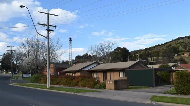 Fifth view of Homely house listing, Unit 1 92 Standish Street, Myrtleford VIC 3737
