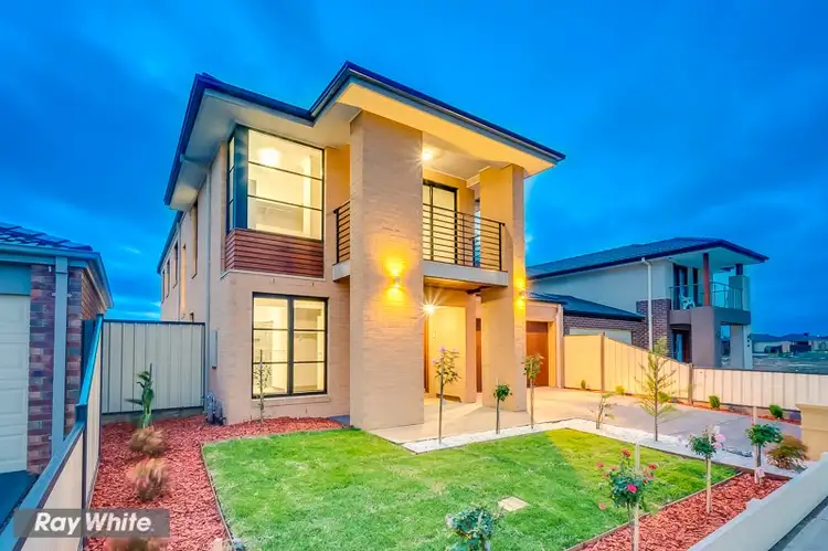Second view of Homely house listing, 7 Bolcarra Grove, Truganina VIC 3029