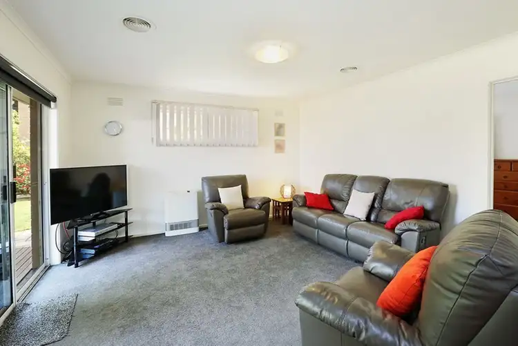 Fourth view of Homely house listing, 5 Emerald Court, Belmont VIC 3216