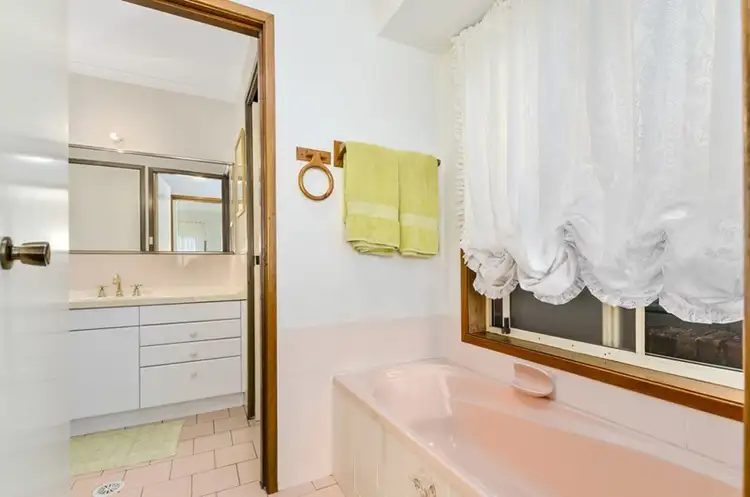 Seventh view of Homely house listing, 3 Sunray Crescent, Horsley NSW 2530