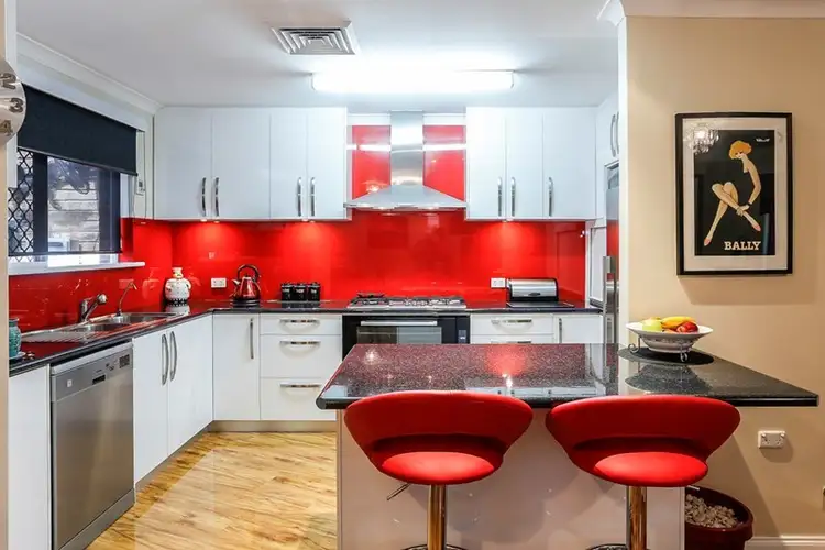 2/6 Fragrant Gardens, Mirrabooka WA 6061