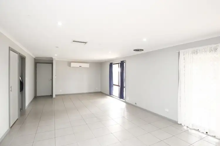 Fifth view of Homely house listing, 104 Kulkyne Way, Red Cliffs VIC 3496
