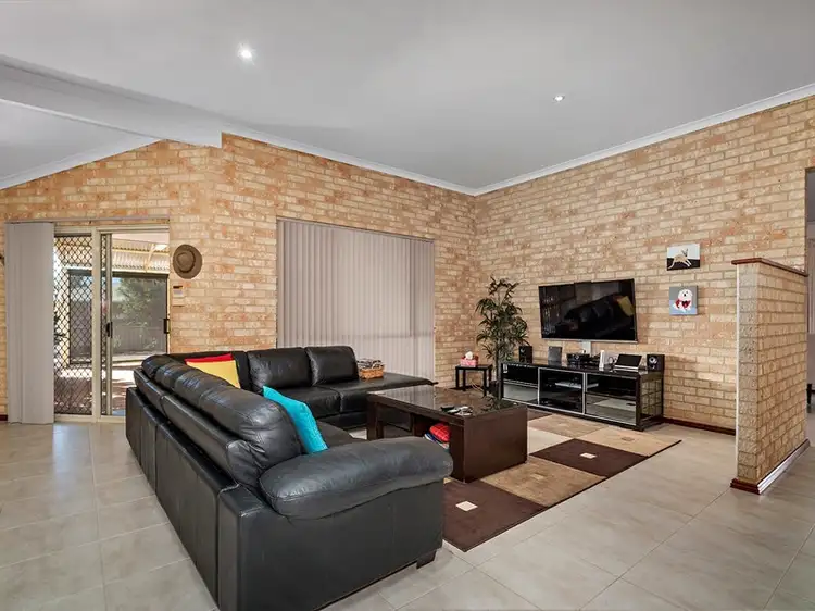 Fourth view of Homely house listing, 10 Mimosa Court, Strathalbyn WA 6530