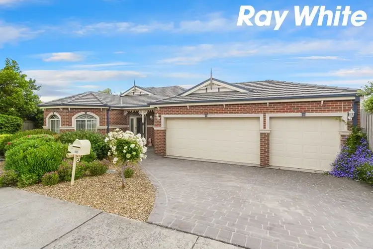 11 Banks Road, Pakenham VIC 3810