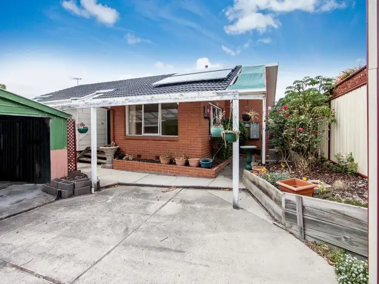 Main view of Homely unit listing, 2/31 Kenilworth Avenue, Frankston VIC 3199