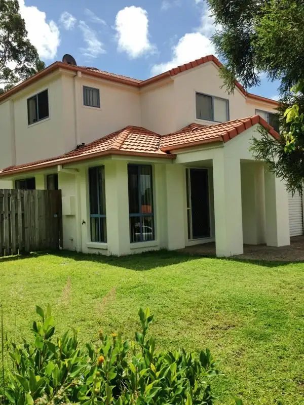 18/2 Studio Drive, Pacific Pines QLD 4211