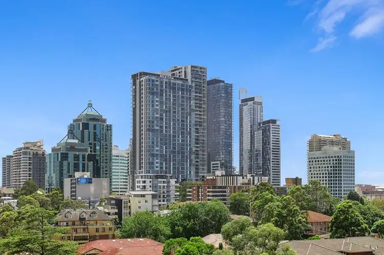 Fourth view of Homely unit listing, 6J/8-12 Sutherland Road, Chatswood NSW 2067