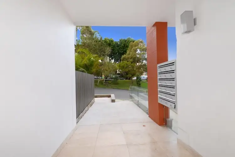 Seventh view of Homely apartment listing, 4/142-144 Francis Street, Bondi Beach NSW 2026