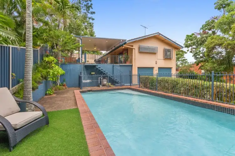 12 Cassandra Street, Chapel Hill QLD 4069