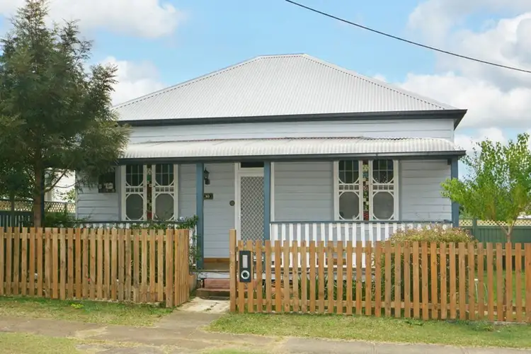 10 Gordon Avenue, Cessnock NSW 2325