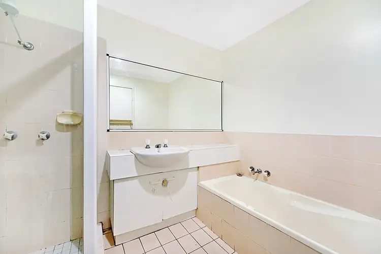 Sixth view of Homely townhouse listing, 18/128 Benowa Road, Southport QLD 4215