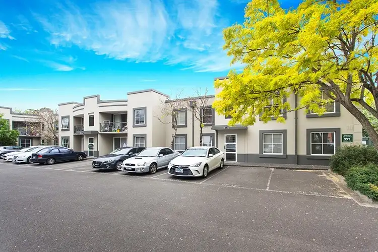33/997 Dandenong Road, Malvern East VIC 3145