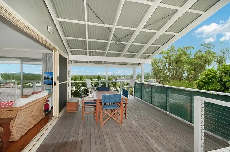 9 Beach Street, Yamba NSW 2464