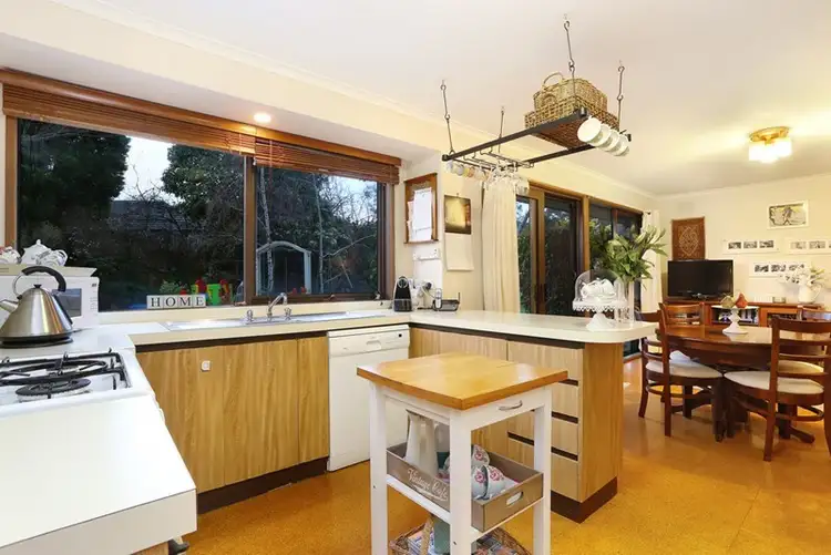 Fifth view of Homely house listing, 14 Edgewood Court, Wantirna South VIC 3152