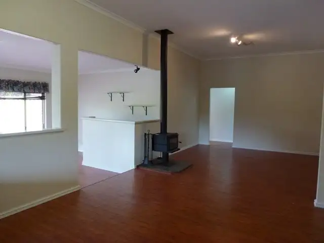 Sixth view of Homely house listing, 14 Banksia Court, Bullsbrook WA 6084