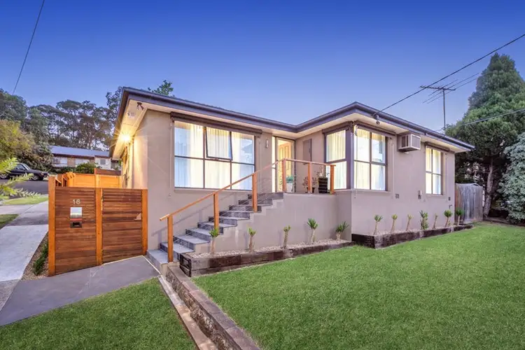 16 Booyan Crescent, Greensborough VIC 3088