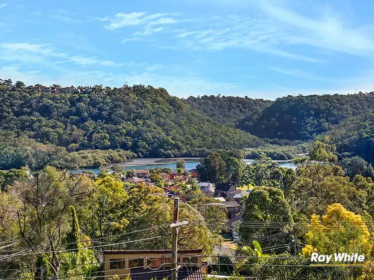 4 Cleveland Place, Bonnet Bay NSW 2226