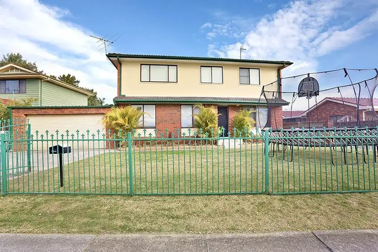 35 Mulligan Street, Bossley Park NSW 2176