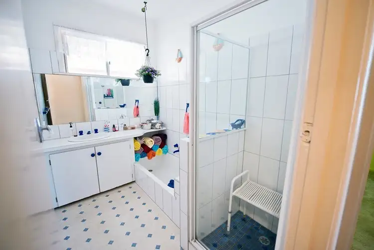 Sixth view of Homely house listing, 4 Douglas Avenue, Swan Hill VIC 3585