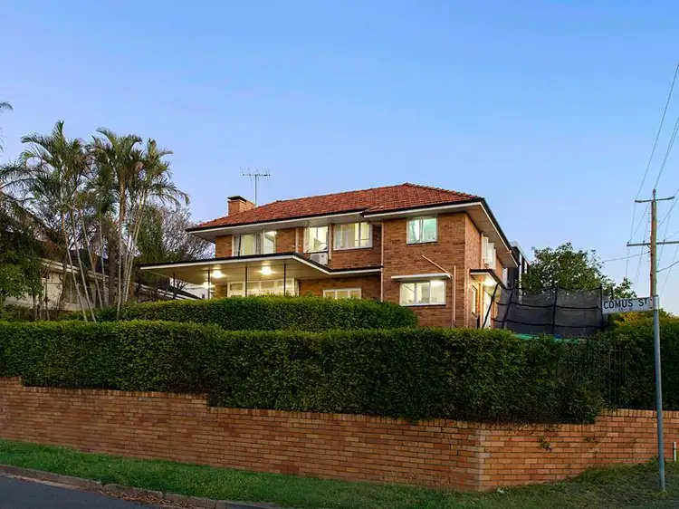 19 Circe Street, Hamilton QLD 4007