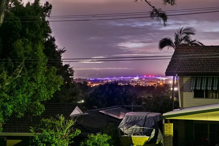 54 Regent Street, Wynnum West QLD 4178