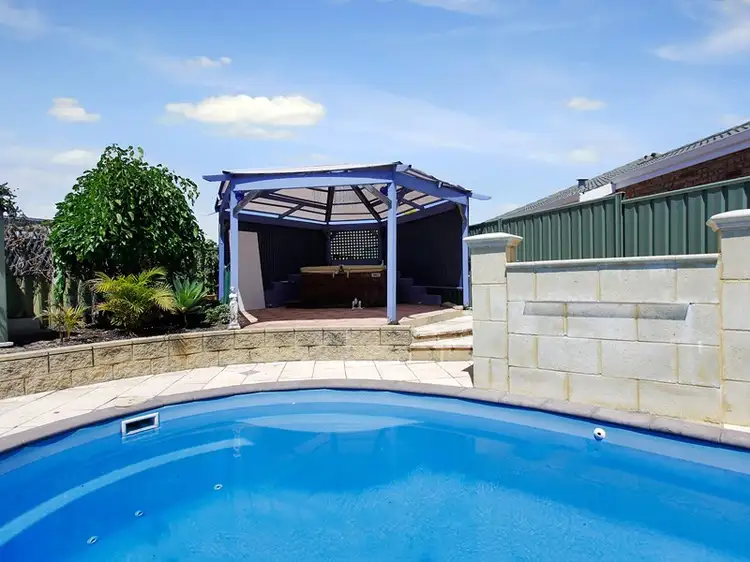18 Athel Court, Leeming WA 6149