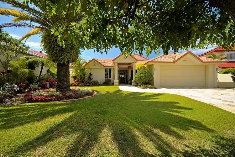 6 Mareeba Place, Robina QLD 4226