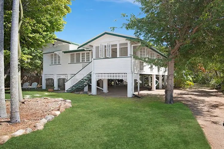 29 Bayswater Terrace, Hyde Park QLD 4812