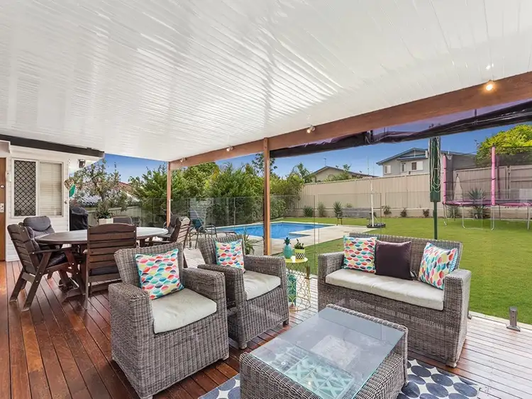 19 O'Doherty Avenue, Southport QLD 4215