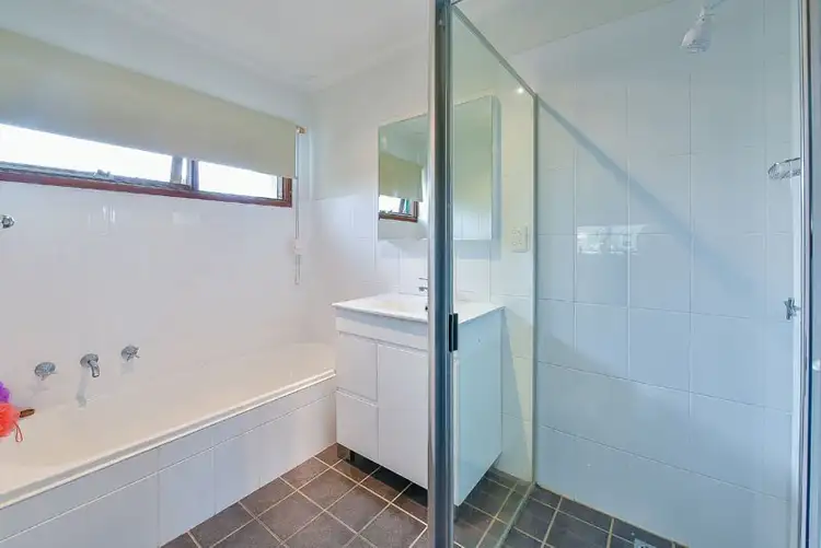 Sixth view of Homely house listing, 2 Omaru Crescent, Bradbury NSW 2560
