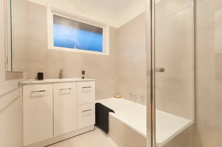 Sixth view of Homely house listing, 3 Casale Court, Frankston VIC 3199