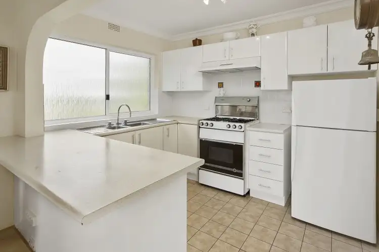 Third view of Homely apartment listing, 18/68-70 Pacific Parade, Dee Why NSW 2099