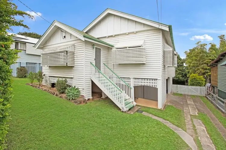 9 Donaldson Street, Greenslopes QLD 4120