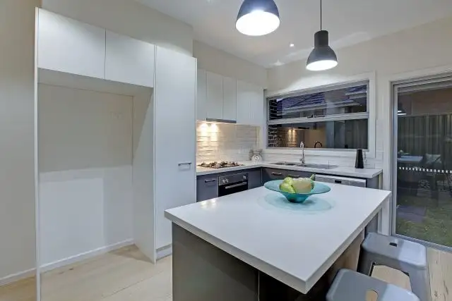 Fifth view of Homely townhouse listing, 2/37 Purinuan Road, Reservoir VIC 3073