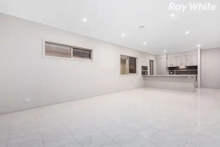 Fifth view of Homely house listing, 40 Tolkien Boulevard, Officer VIC 3809