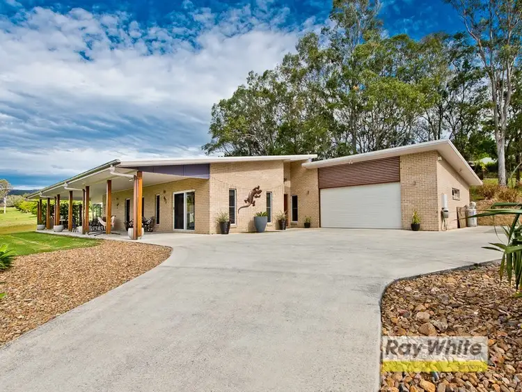 8 Haigh Crescent, Samford Valley QLD 4520