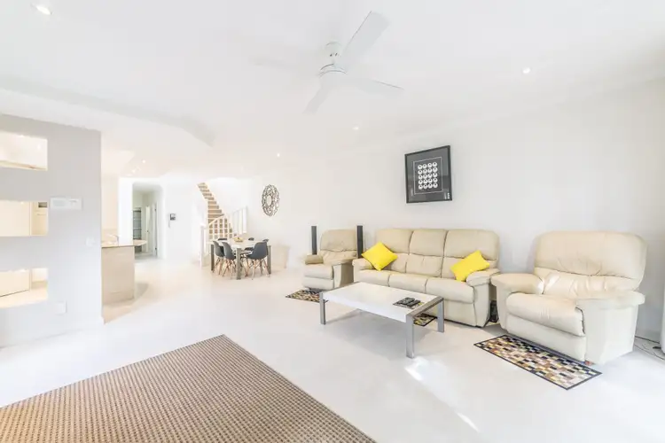 Second view of Homely other listing, 2/52 Burra Street, Chevron Island QLD 4217