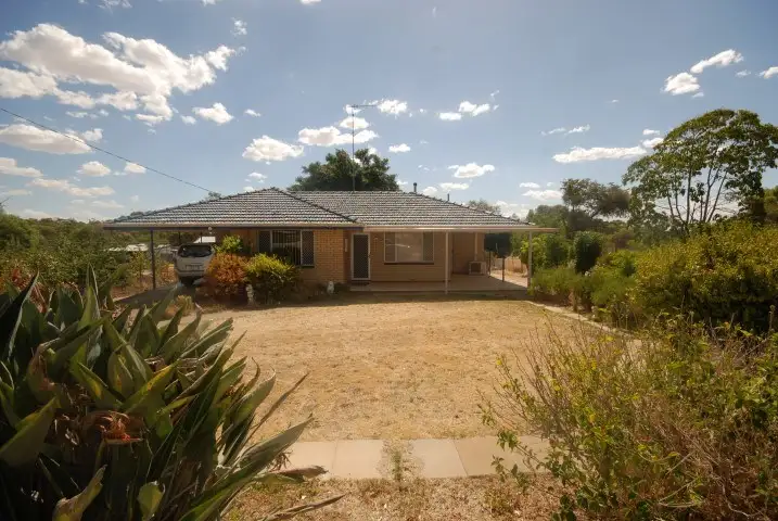 12 Stratford Street, Pingelly WA 6308