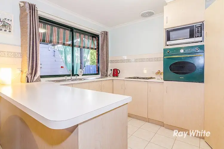 Seventh view of Homely house listing, 2 Seacombe Place, Cranbourne VIC 3977