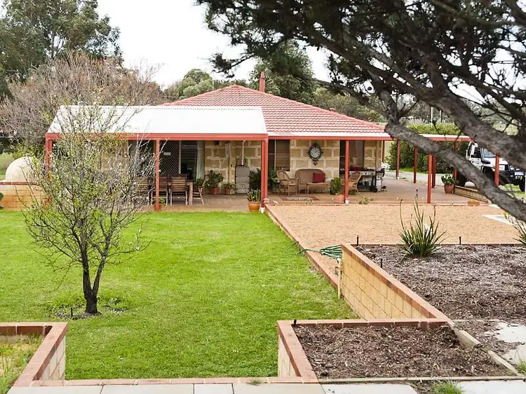 111 Karri Street, Karnup WA 6176