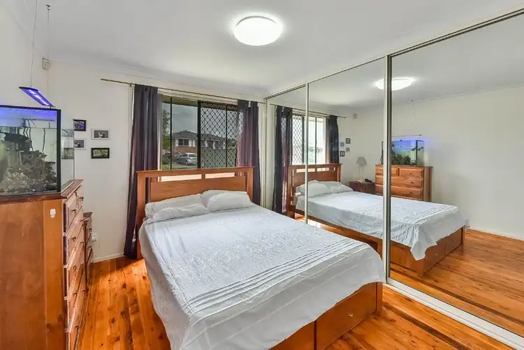 Fifth view of Homely house listing, 11 Brennan Place, Minto NSW 2566