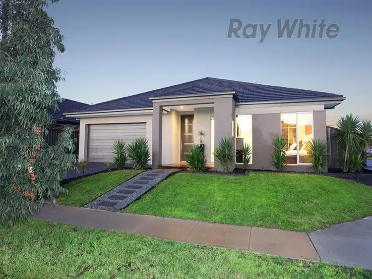 5 Wattle Tree Drive, Point Cook VIC 3030