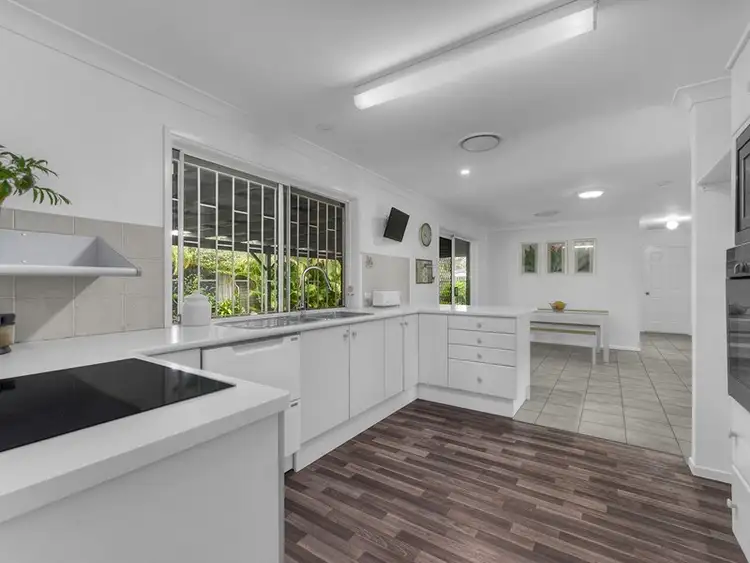 Sixth view of Homely house listing, 2 Paira Place, Carseldine QLD 4034